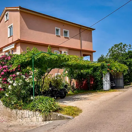 Gostinjska kuća Andela Banjol