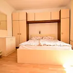 Andela
