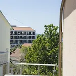 Andela 3*