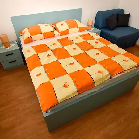 Andela Πανσιόν