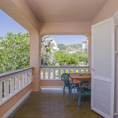 Andela Πανσιόν 3*