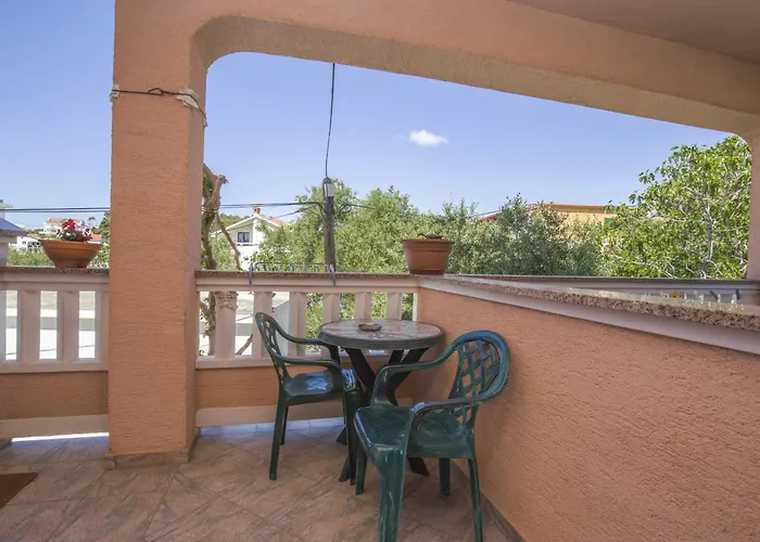 Πανσιόν Andela 3*